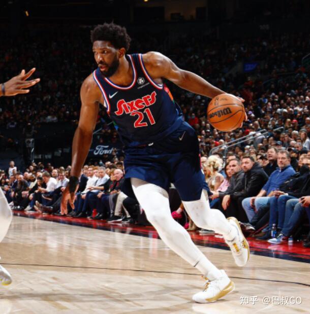 关于NBA季后赛倒计时；里尔今晚回应争议；细节引发关注；更衣室稳定；控场能力受关注的信息