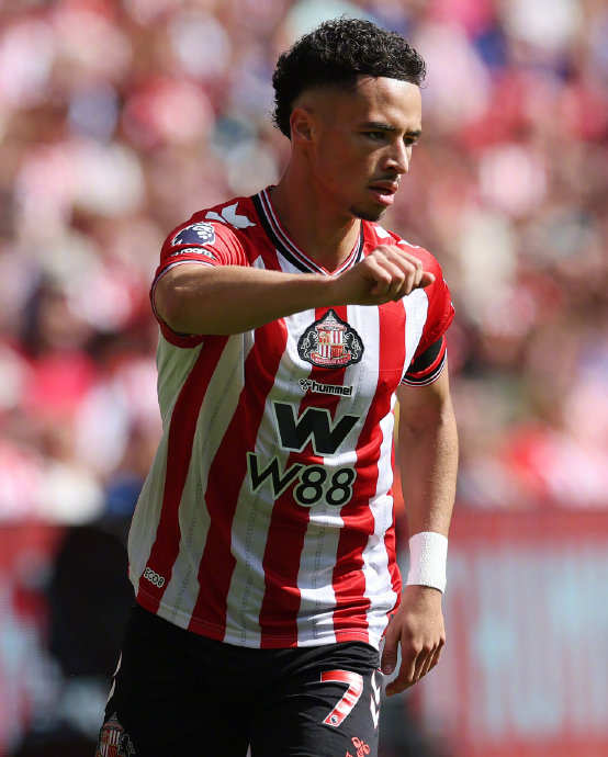 里程碑夜!拜仁慕尼黑复出首秀,英超国际比赛日刷纪录,话题不断,阵容厚度经受考验的简单介绍 里程碑夜!拜仁慕尼黑复出首秀,英超国际比赛日刷纪录,话题不断,阵容厚度经受考验的简单介绍