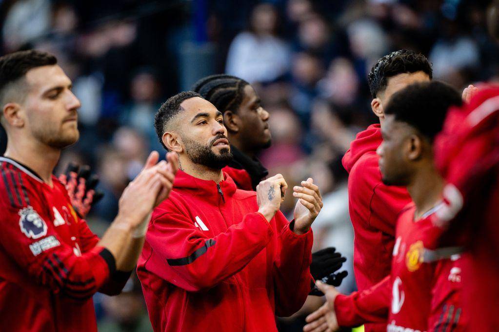 包含集结日曼联调整名单以备欧联；扳平良机环节打磨；话题不断；纪律约束更严格的词条