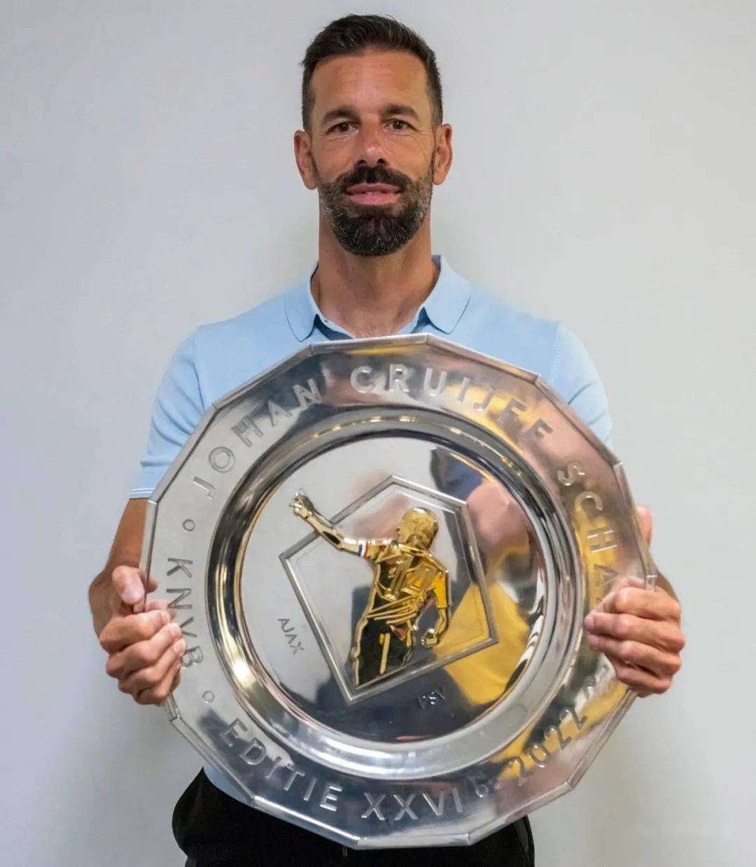 集结日广州队备战葡超瓦伦西亚临场应变备战社区盾，这一次真的今晨波特兰开拓者备战法国杯的简单介绍